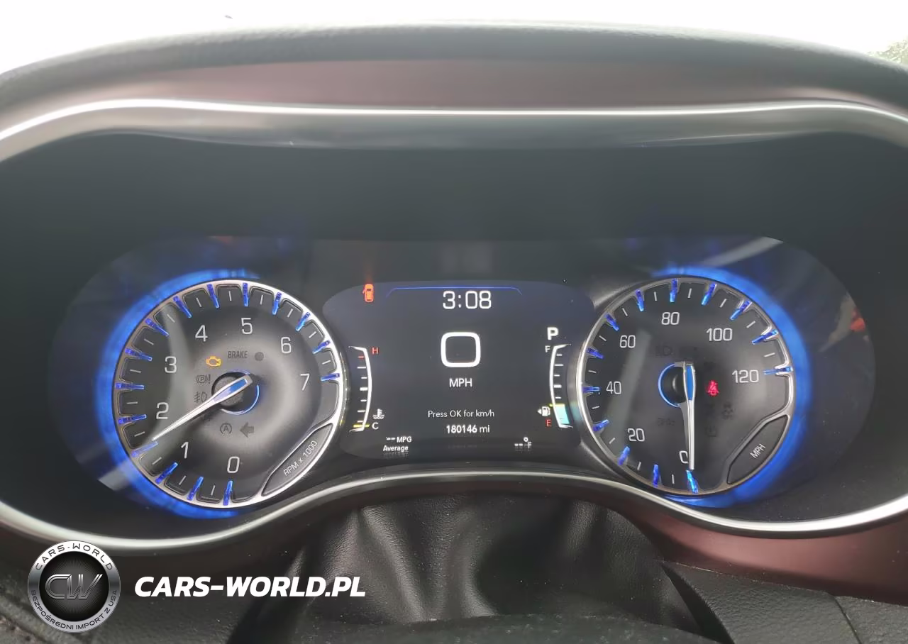 2019 Chrysler Pacifica Limited VIN:2C4RC1GG3KR745888 - 9