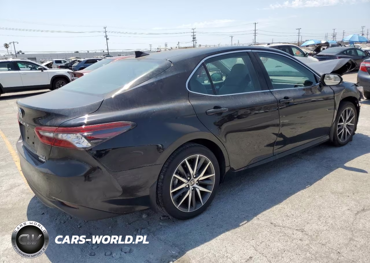 2024 Toyota Camry Xle VIN:4T1F31AKXRU622937 - 3