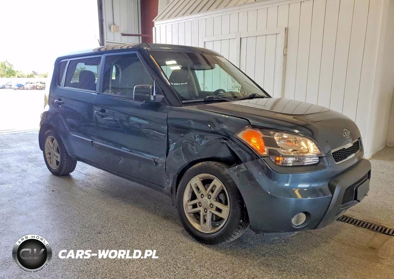 2011 Kia Soul + VIN:KNDJT2A27B7205865 - 4