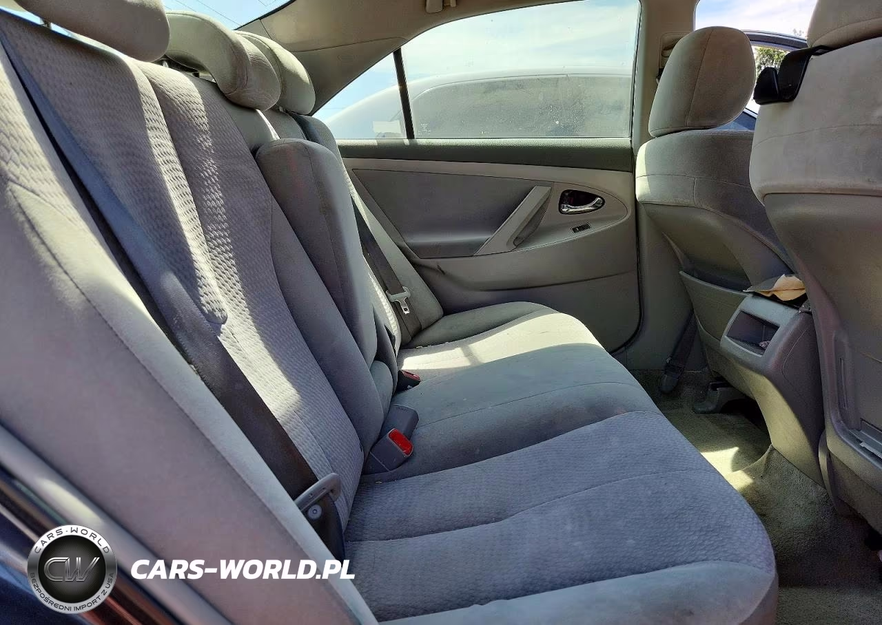 2010 Toyota Camry Le VIN:4T1BF3EKXAU006963 - 10