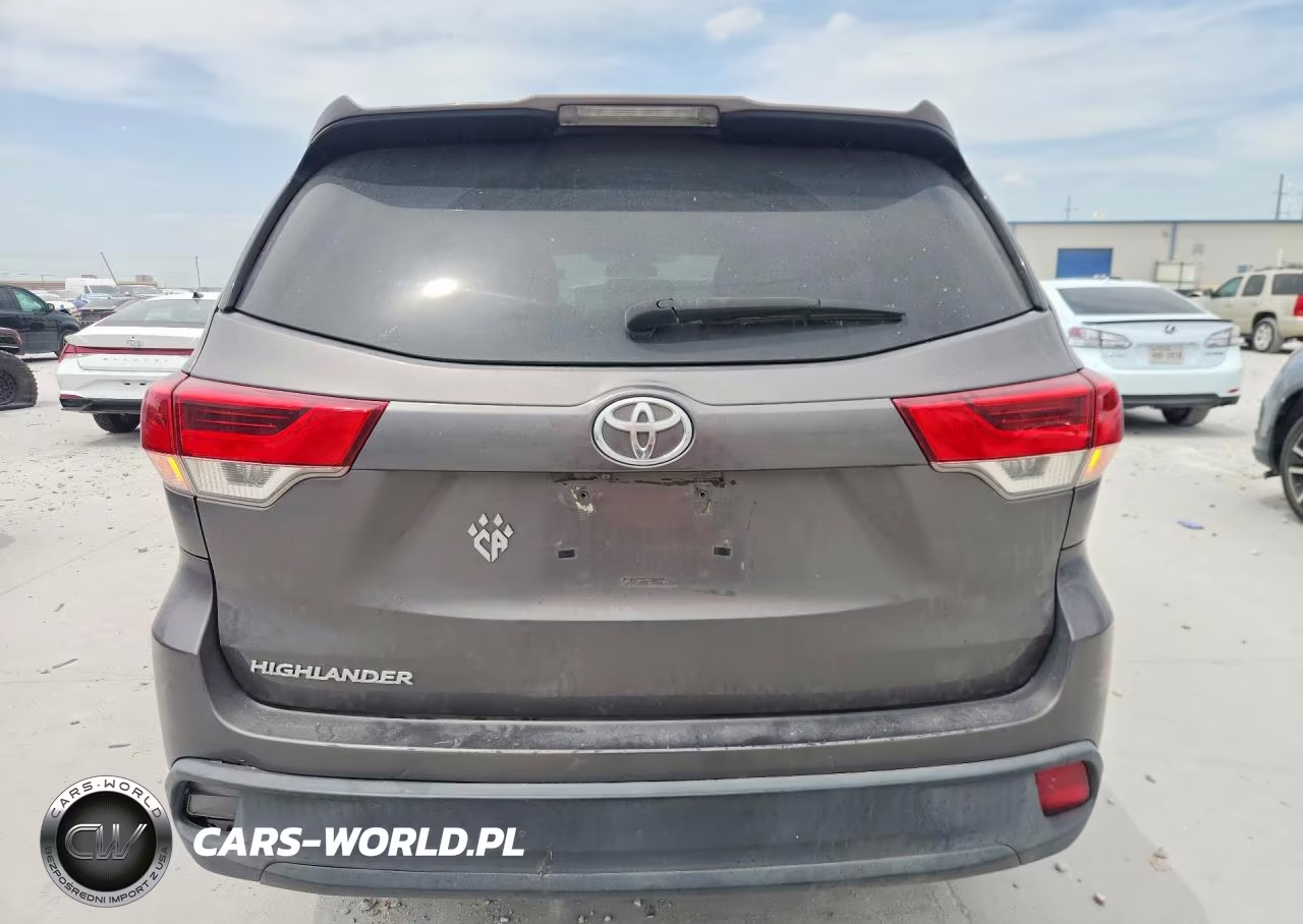 2018 Toyota Highlander Le VIN:5TDZZRFH1JS235424 - 6