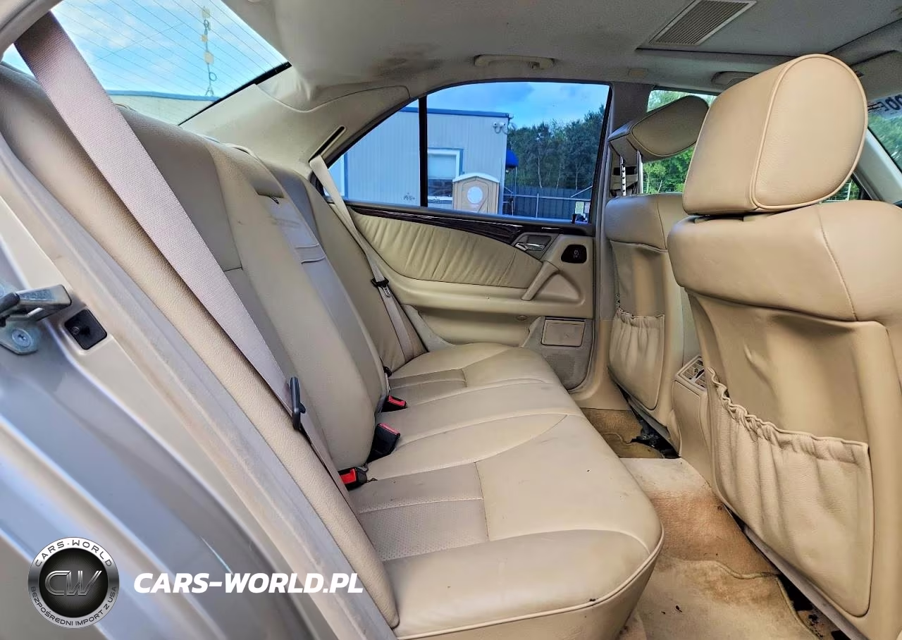 1999 Mercedes-Benz E 320 4Matic VIN:WDBJF82H3XX023468 - 10