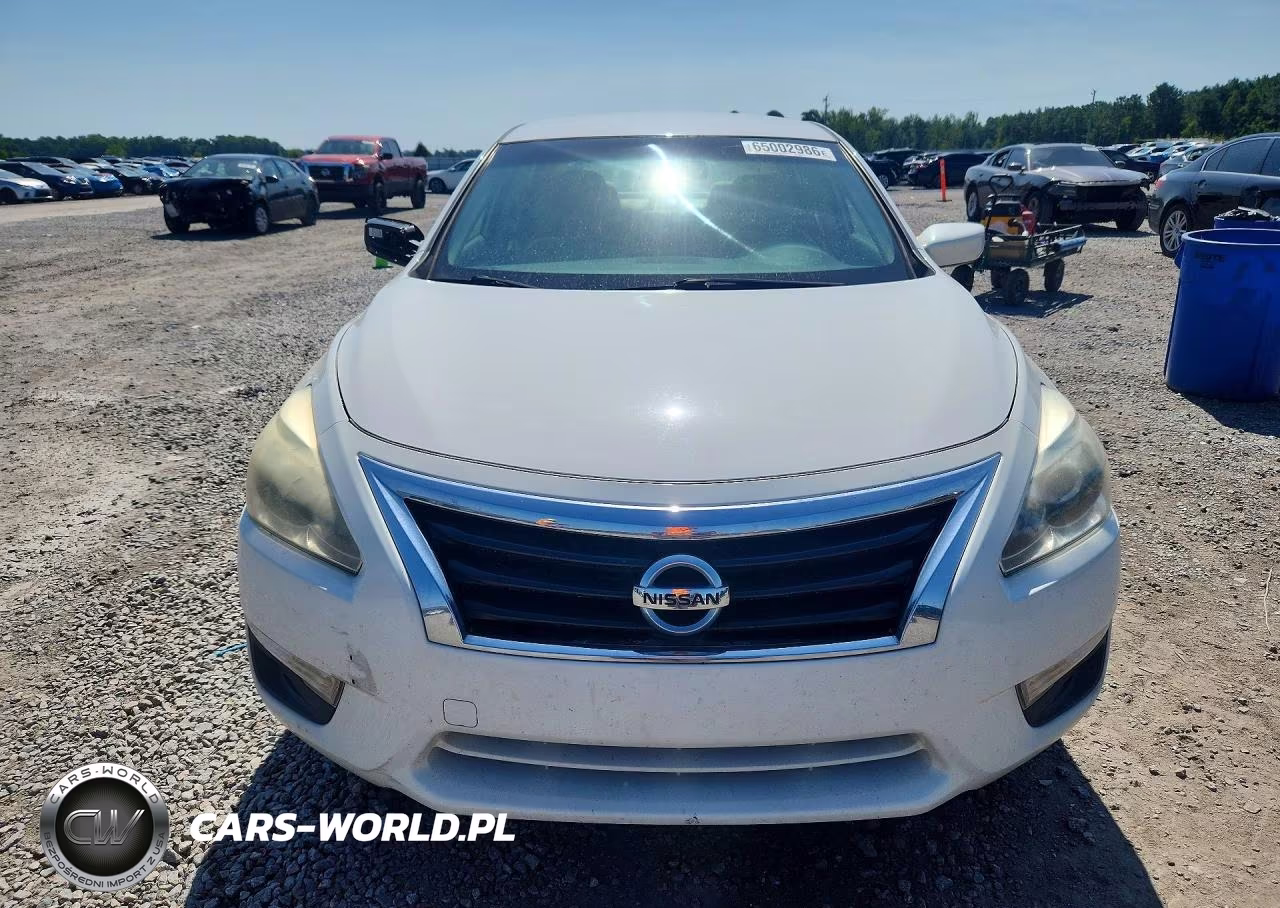 2015 Nissan Altima 2.5 S VIN:1N4AL3APXFC273596 - 5