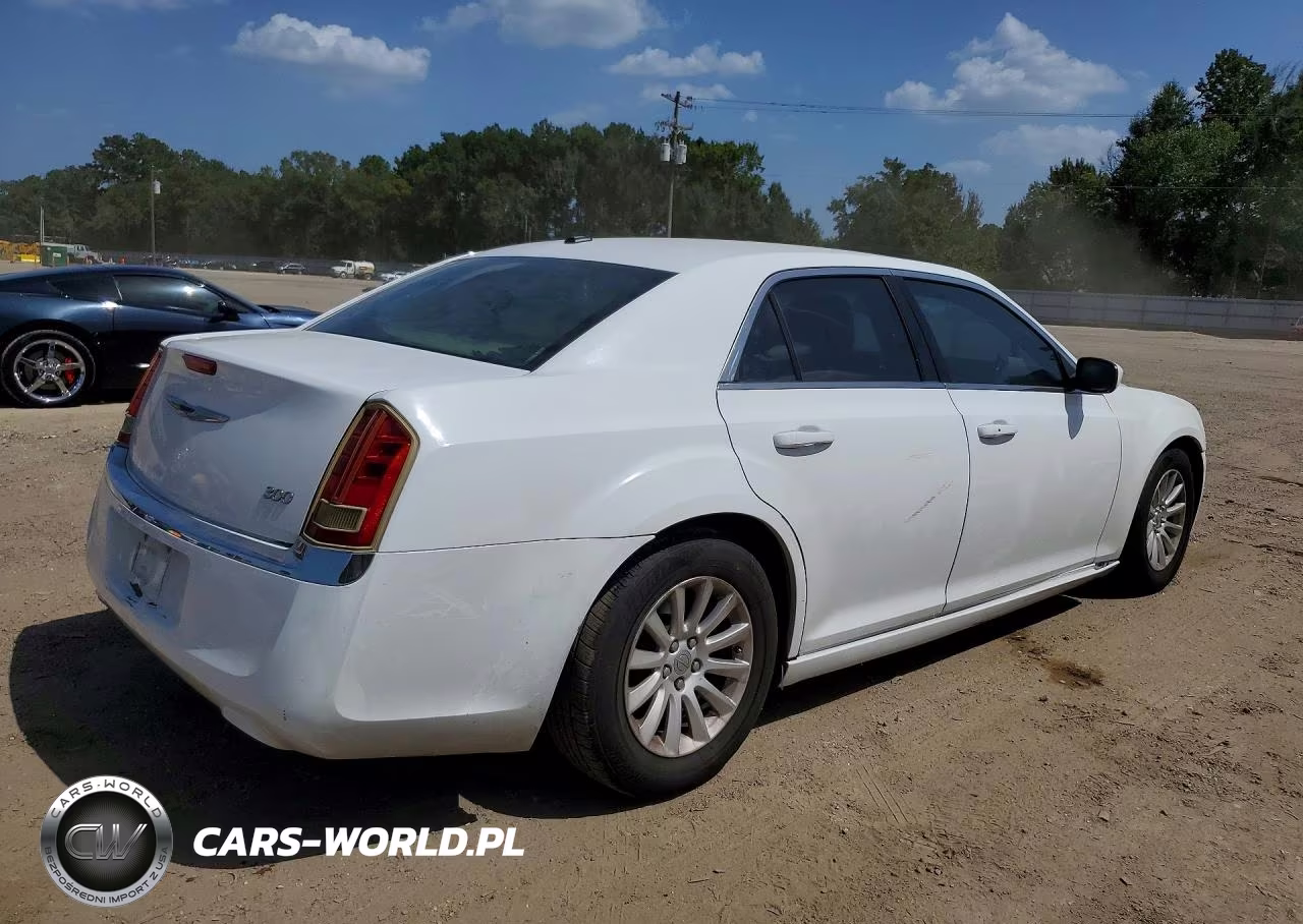 2014 Chrysler 300 VIN:2C3CCAAG8EH244508 - 3