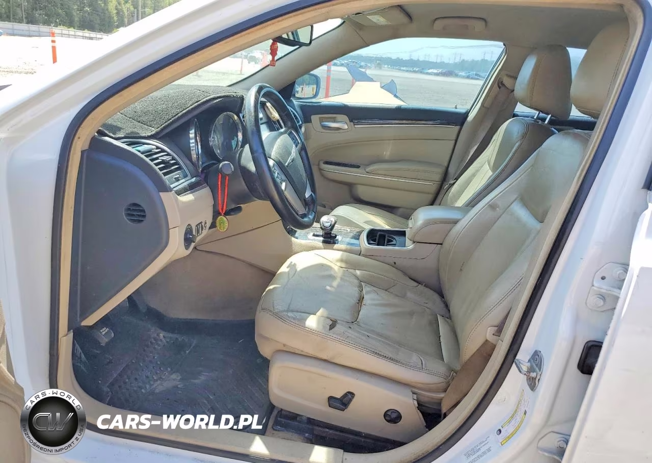 2014 Chrysler 300 VIN:2C3CCAAG8EH244508 - 7