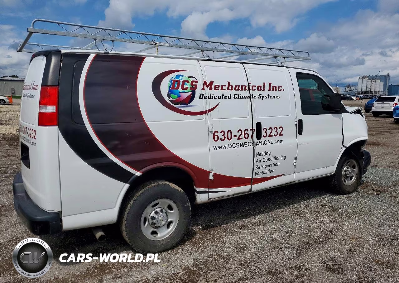 2021 Chevrolet Express G2500 VIN:1GCWGAFP1M1162378 - 3