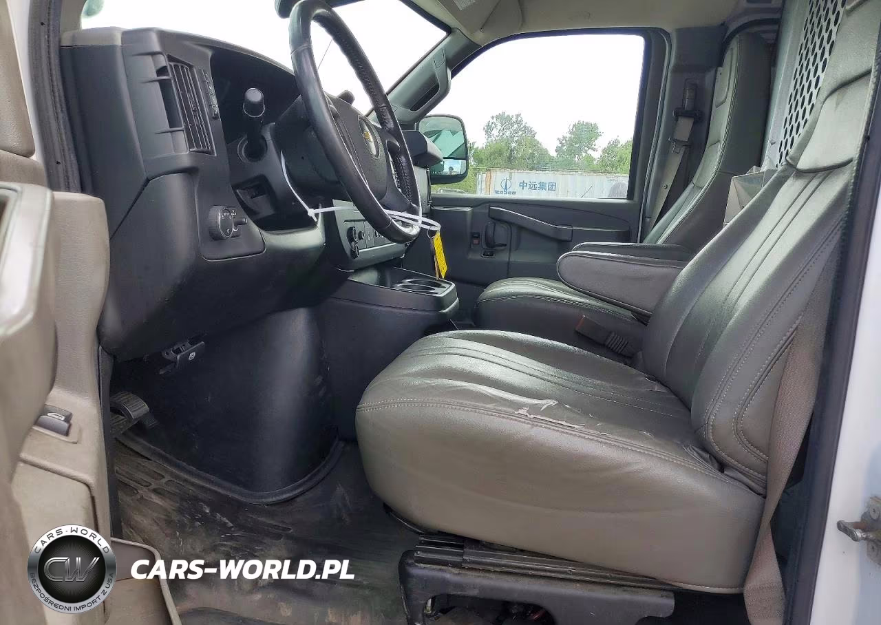 2021 Chevrolet Express G2500 VIN:1GCWGAFP1M1162378 - 7