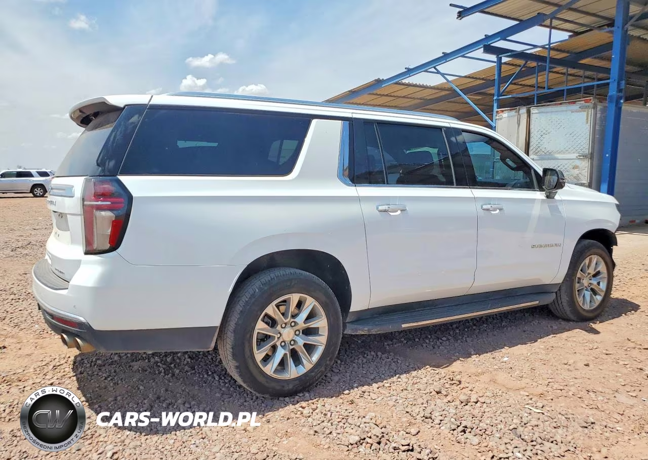 2021 Chevrolet Suburban K1500 Premier VIN:1GNSKFKDXMR140183 - 3