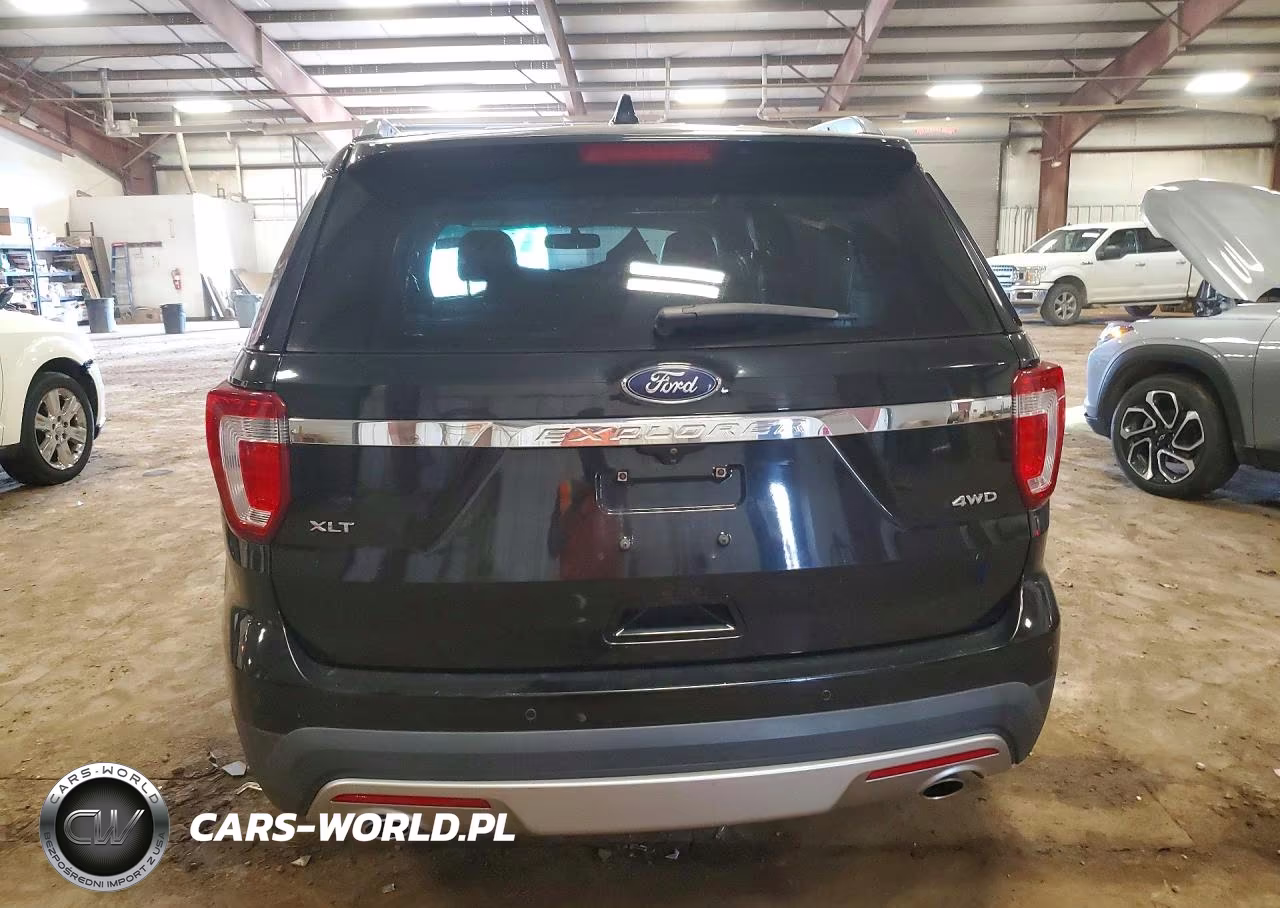 2017 Ford Explorer Xlt VIN:1FM5K8D83HGA18442 - 6