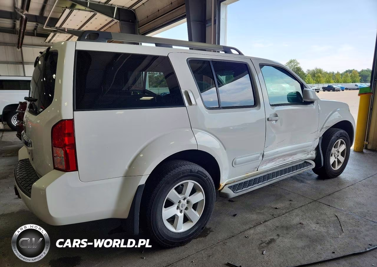 2011 Nissan Pathfinder S VIN:5N1AR1NB2BC604642 - 3