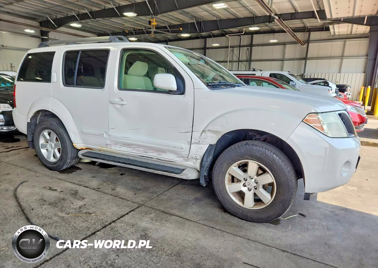 2011 Nissan Pathfinder S VIN:5N1AR1NB2BC604642 - 4