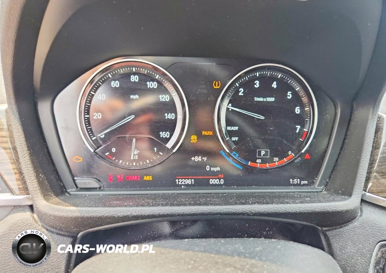 2018 BMW X1 xDrive28I VIN:WBXHT3C32J5L27931 - 9