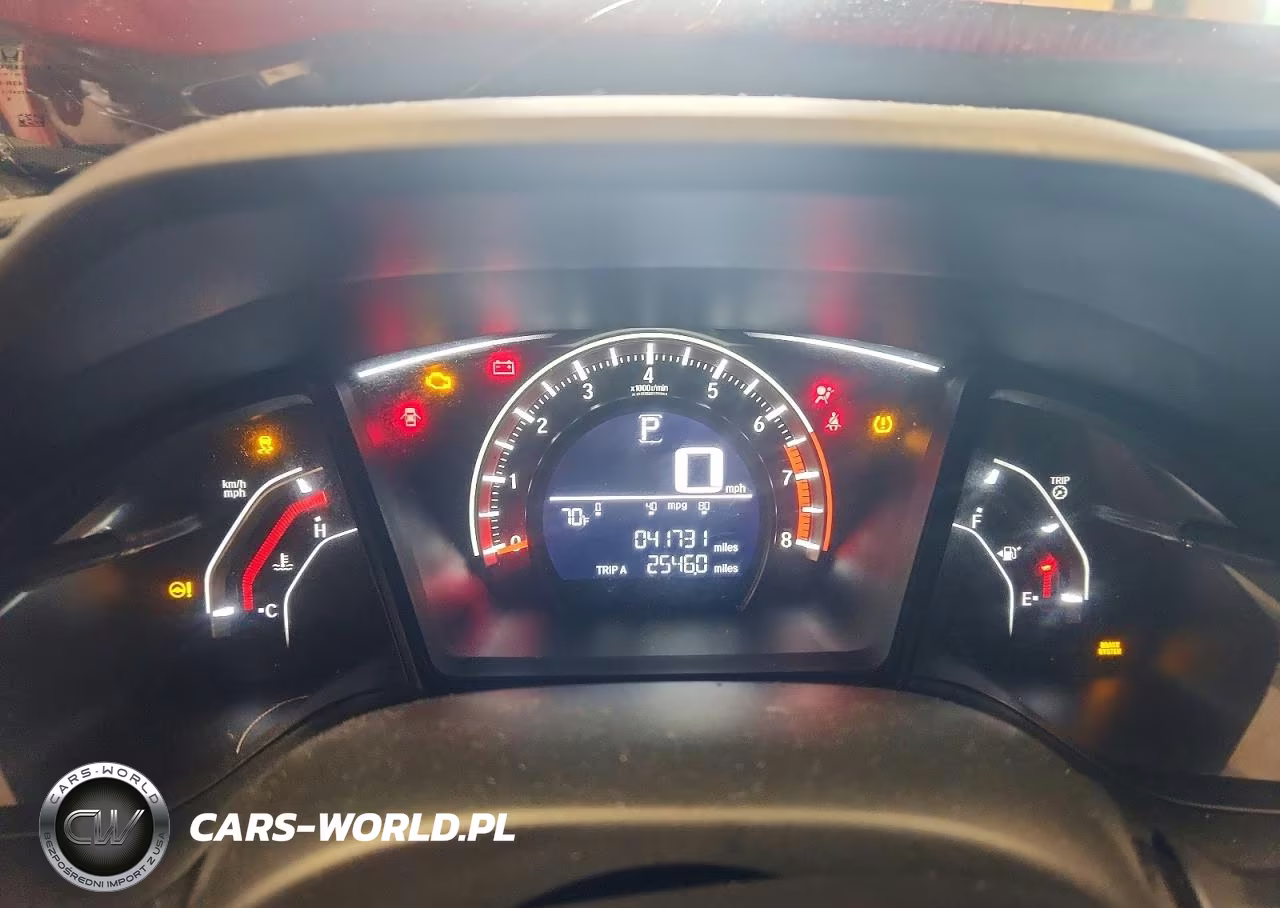 2018 Honda Civic Sport VIN:SHHFK7H44JU426165 - 9