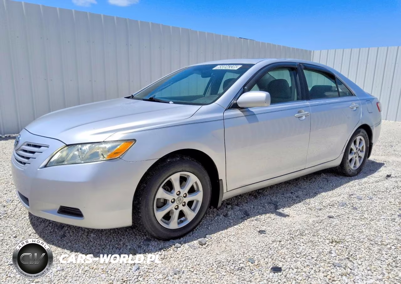 2008 Toyota Camry Le – zdjęcie 1 z 13