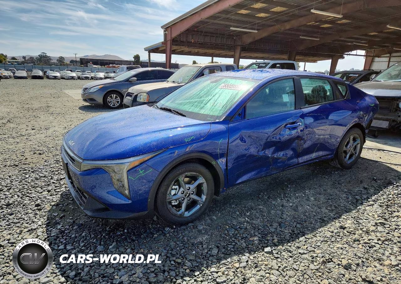2026 Kia K4 Lxs – zdjęcie 1 z 13