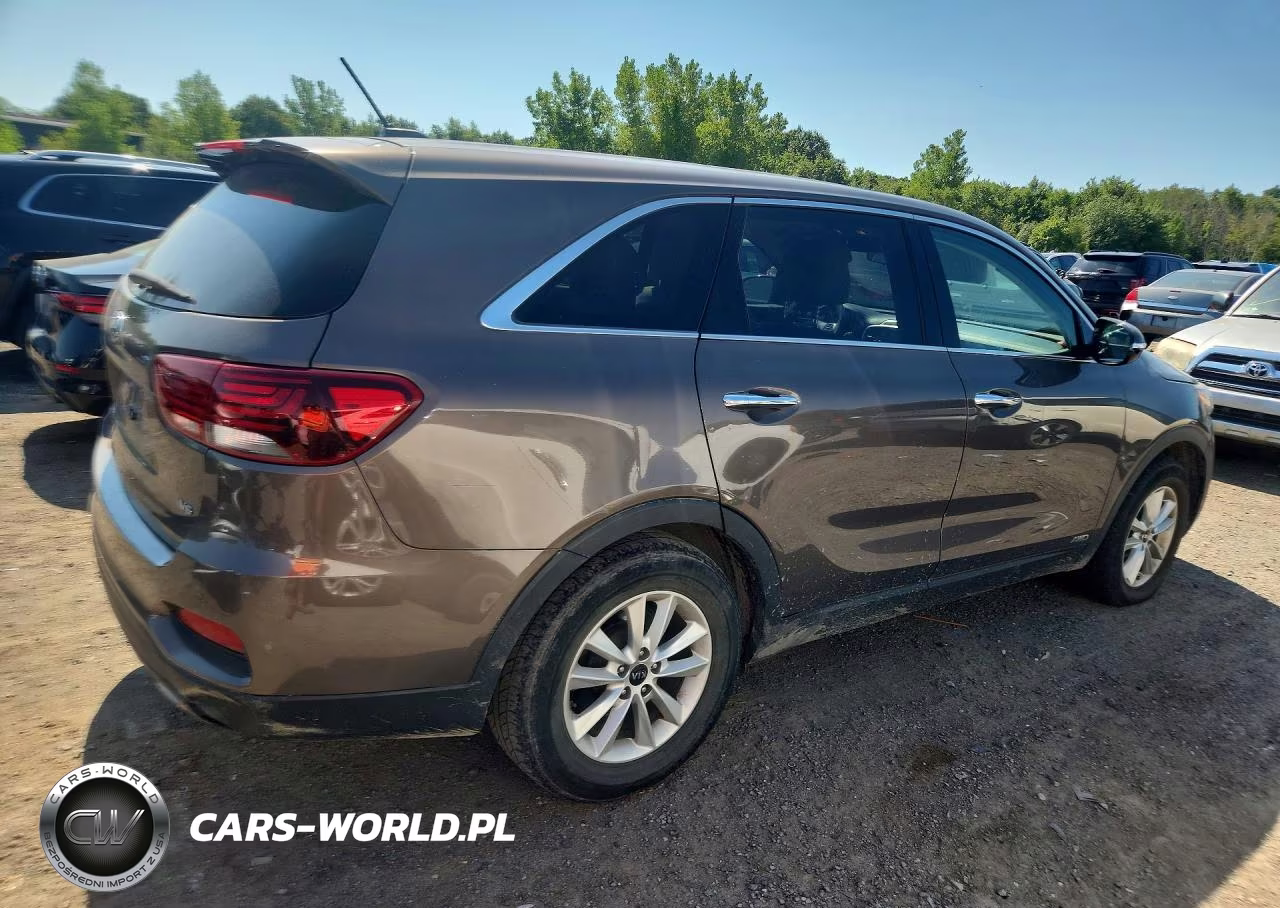 2019 Kia Sorento Lx V6 VIN:5XYPGDA57KG451161 - 3