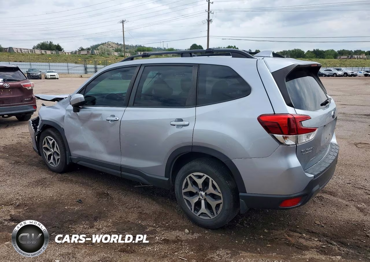2020 Subaru Forester Premium VIN:JF2SKAJC1LH549814 - 2