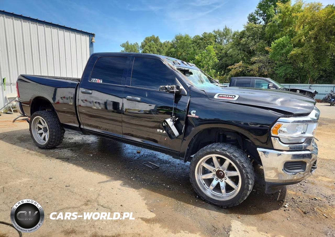2022 Ram 2500 Tradesman VIN:3C6UR5CL5NG393773 - 4