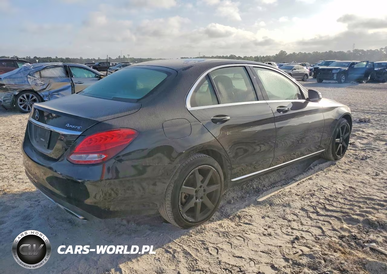 2015 Mercedes-Benz C 300 4Matic VIN:55SWF4KB6FU015996 - 3