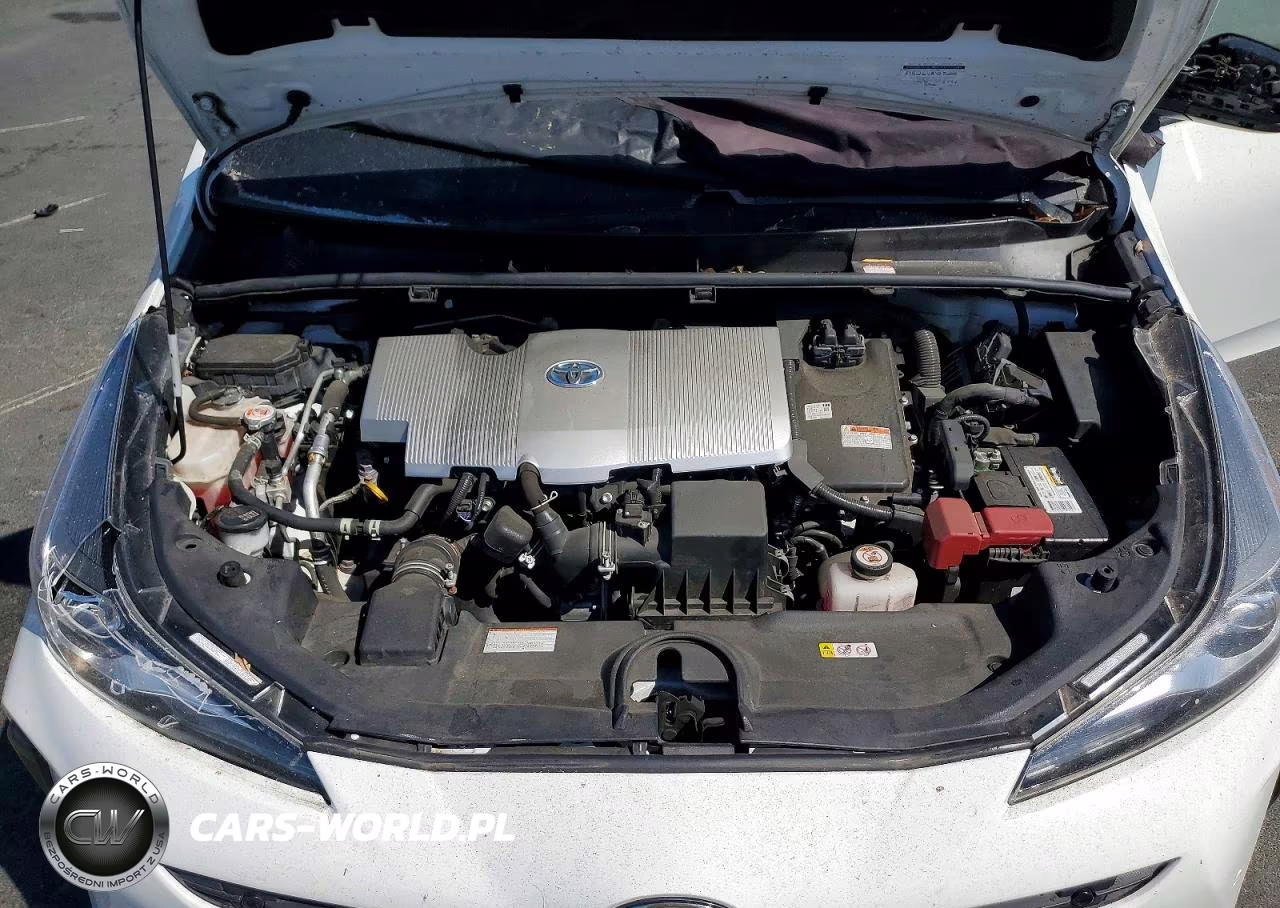 2021 Toyota Prius Le VIN:JTDKAMFU3M3144153 - 11