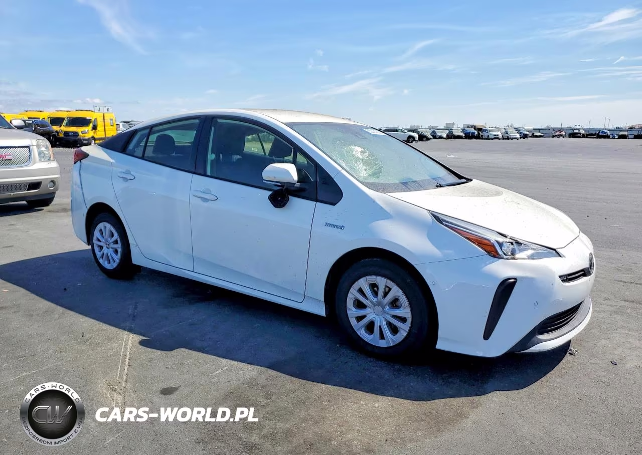 2021 Toyota Prius Le VIN:JTDKAMFU3M3144153 - 4