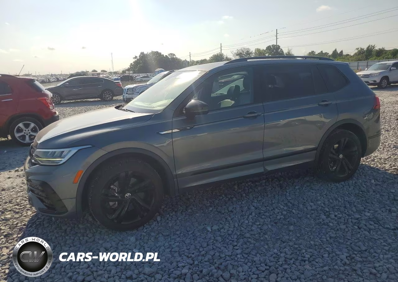2023 Volkswagen Tiguan Se R-Line Black VIN:3VVCB7AX6PM106103 - 1