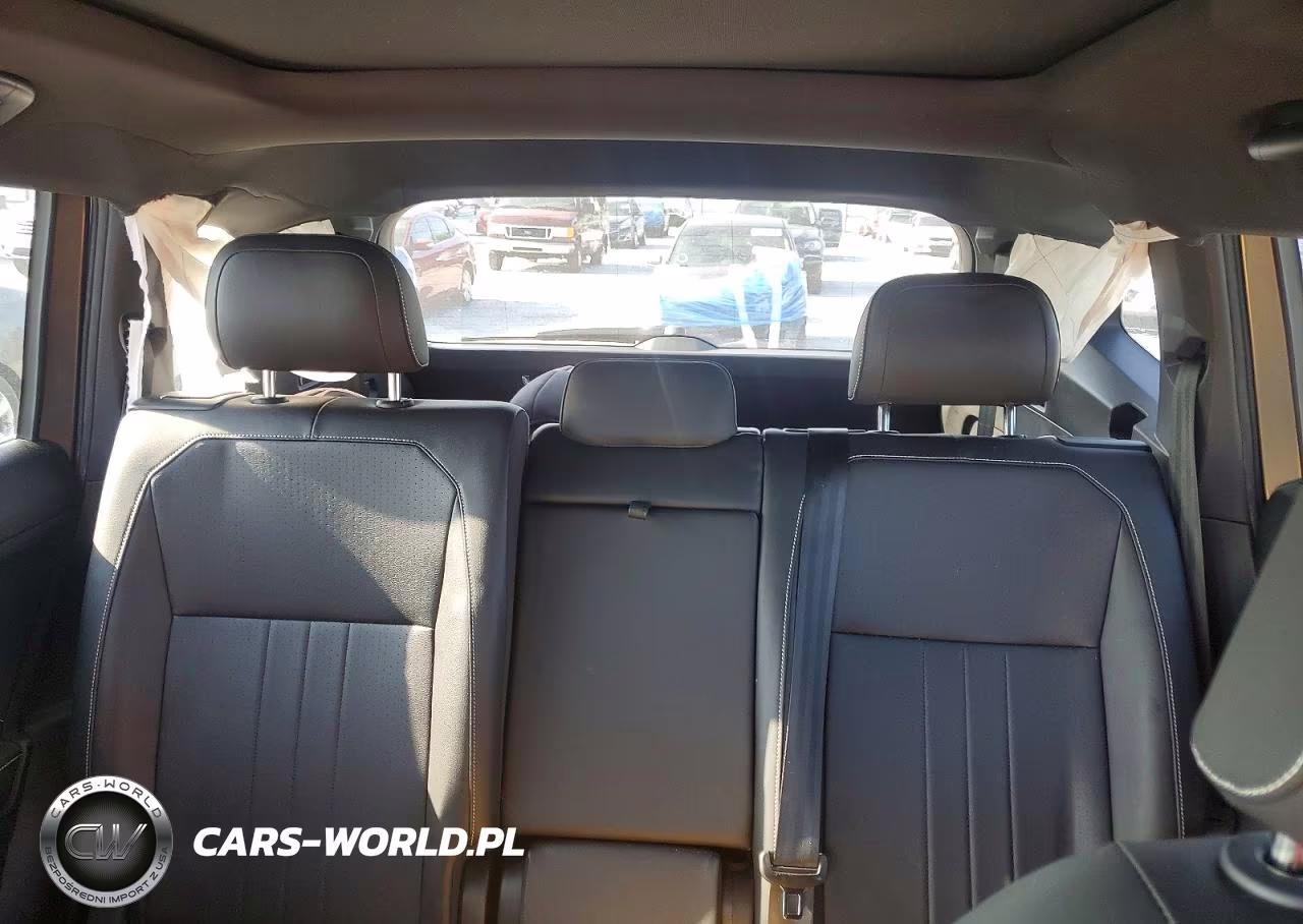 2023 Volkswagen Tiguan Se R-Line Black VIN:3VVCB7AX6PM106103 - 10