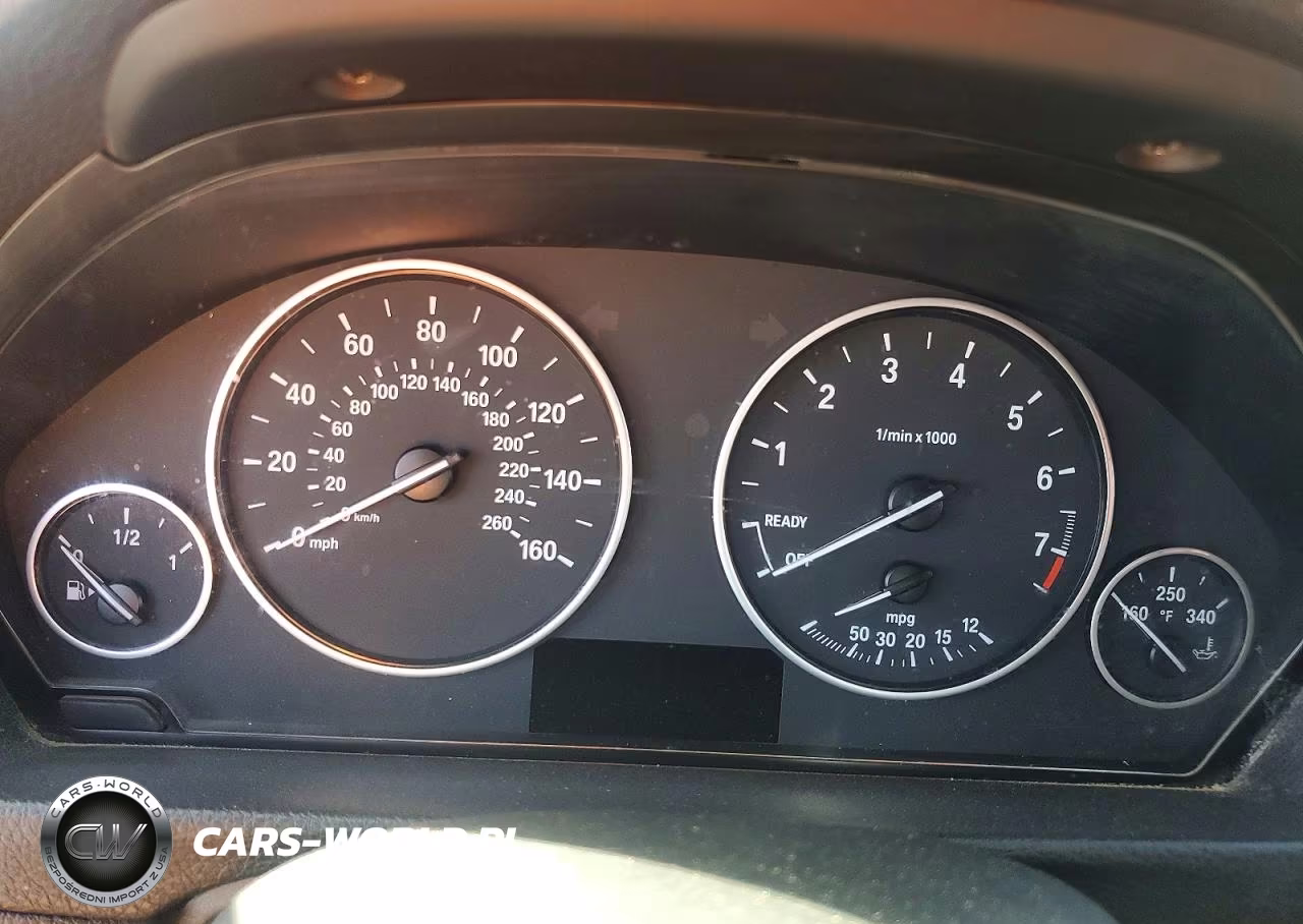 2018 BMW 330 I VIN:WBA8B9G58JNU57983 - 9