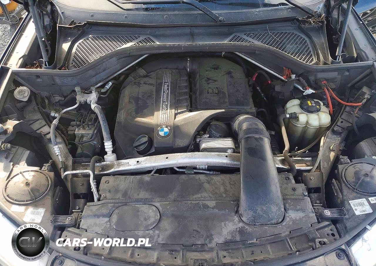 2018 BMW X5 xDrive35I VIN:5UXKR0C52J0X99477 - 12