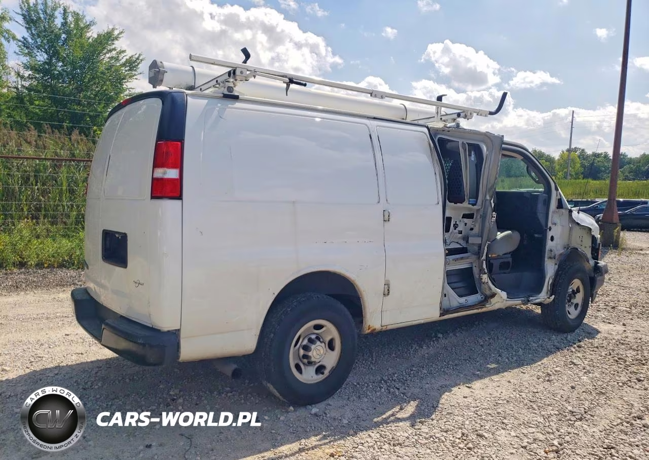 2019 Chevrolet Express G2500 VIN:1GCWGAFP2K1160006 - 3