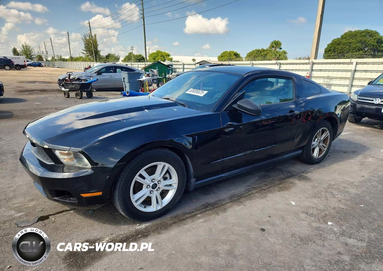 2012 Ford Mustang – zdjęcie 1 z 12
