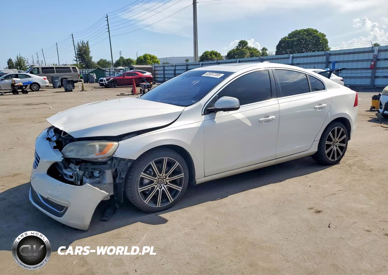 2015 Volvo S60 Premier VIN:YV149MFK7F1341223 - 1