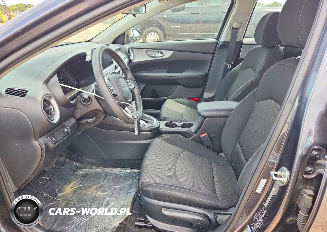 2023 Kia Forte Lx VIN:3KPF24AD7PE537558 - 7