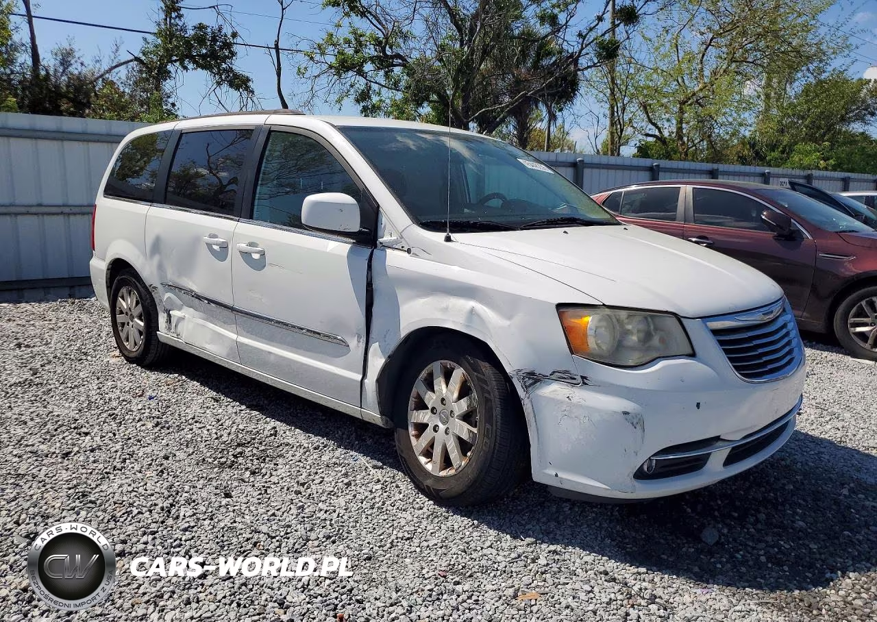 2016 Chrysler Town & Country Touring VIN:2C4RC1BG4GR157870 - 4