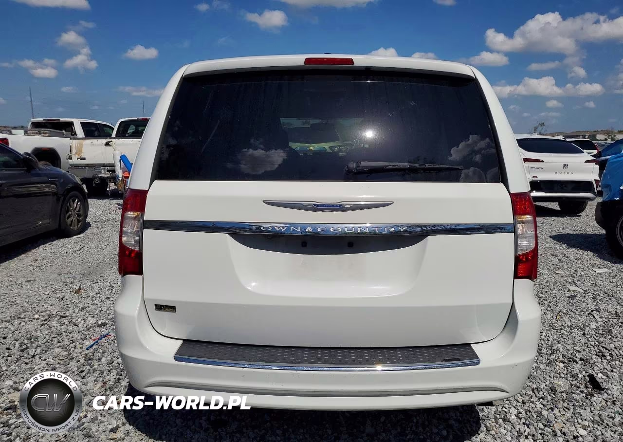 2016 Chrysler Town & Country Touring VIN:2C4RC1BG4GR157870 - 6