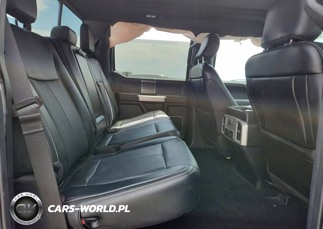 2019 Ford F-150 VIN:1FTEW1E56KKE24496 - 10