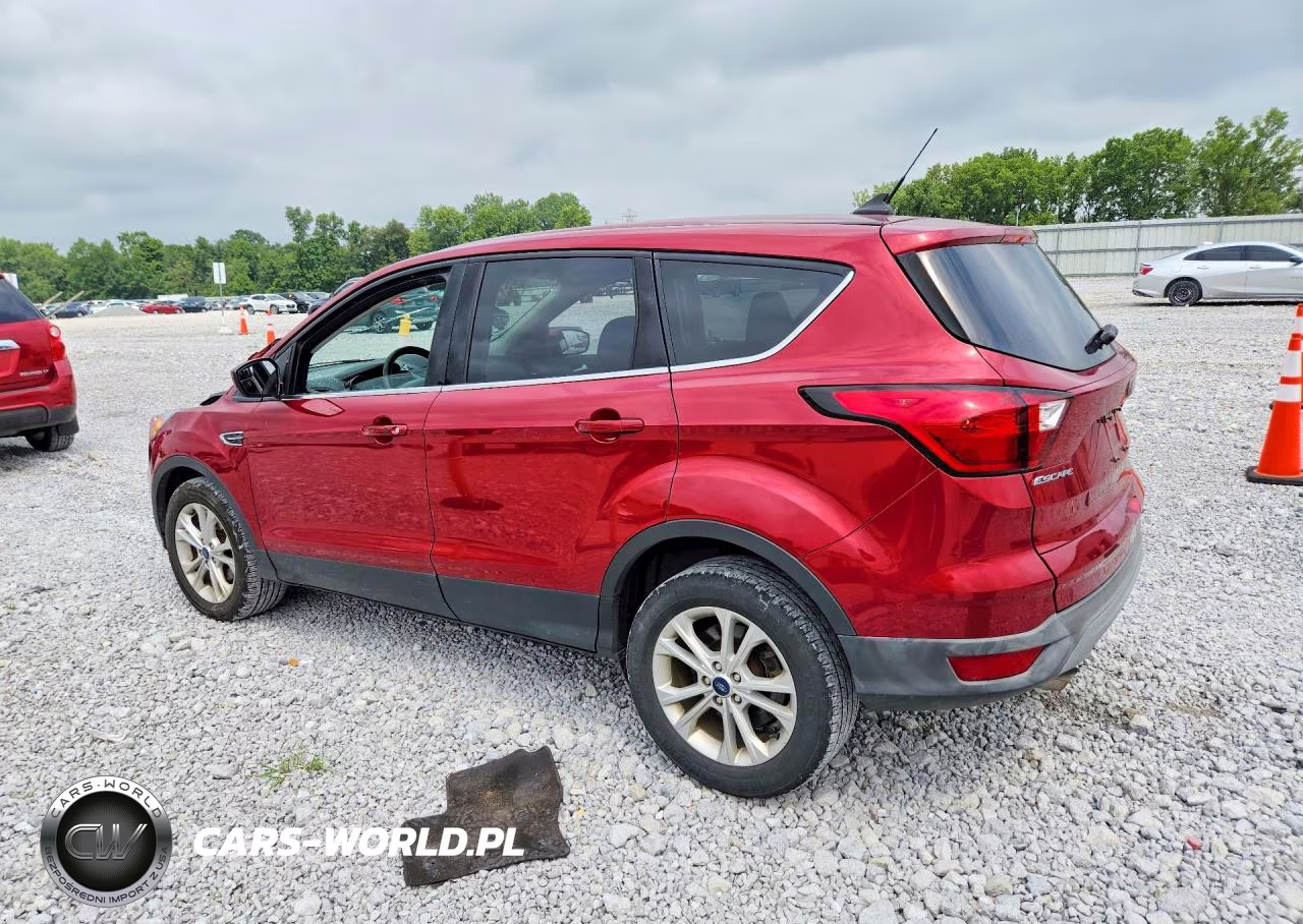 2019 Ford Escape Se VIN:1FMCU0GDXKUA68761 - 2