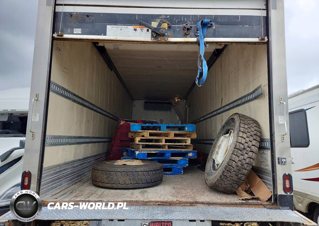 2020 International Mv607 Refrigerated Box Truck VIN:3HAEUMMN3LL847685 - 10