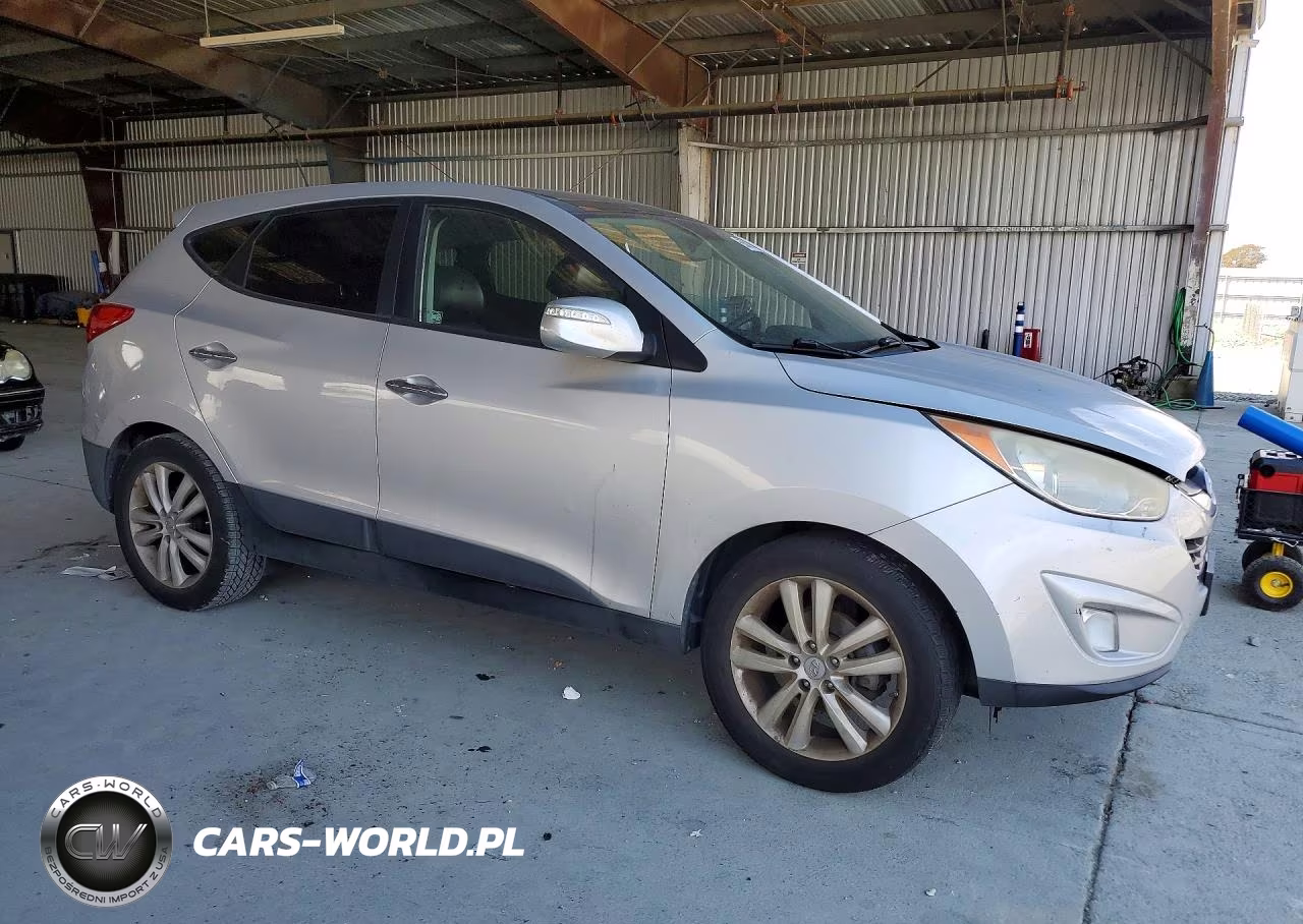 2011 Hyundai Tucson Limited VIN:KM8JU3AC1BU156848 - 4