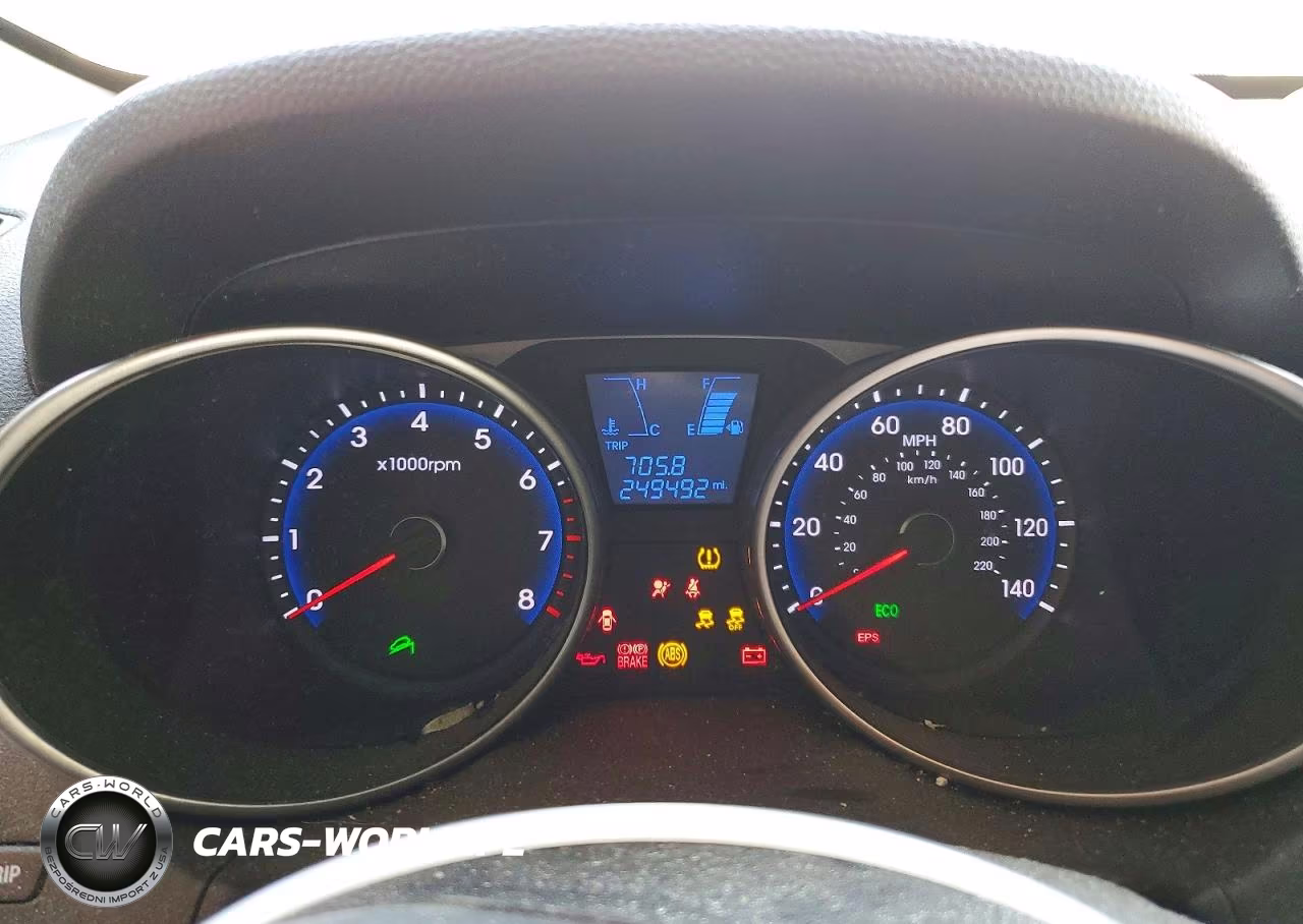 2011 Hyundai Tucson Limited VIN:KM8JU3AC1BU156848 - 9