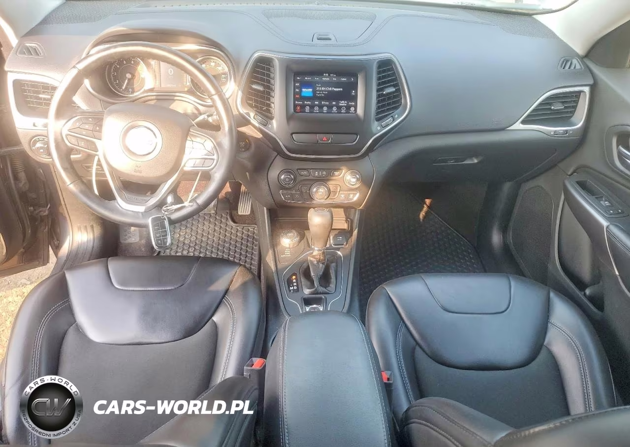 2019 Jeep Cherokee Latitude Plus VIN:1C4PJMLX0KD233397 - 8