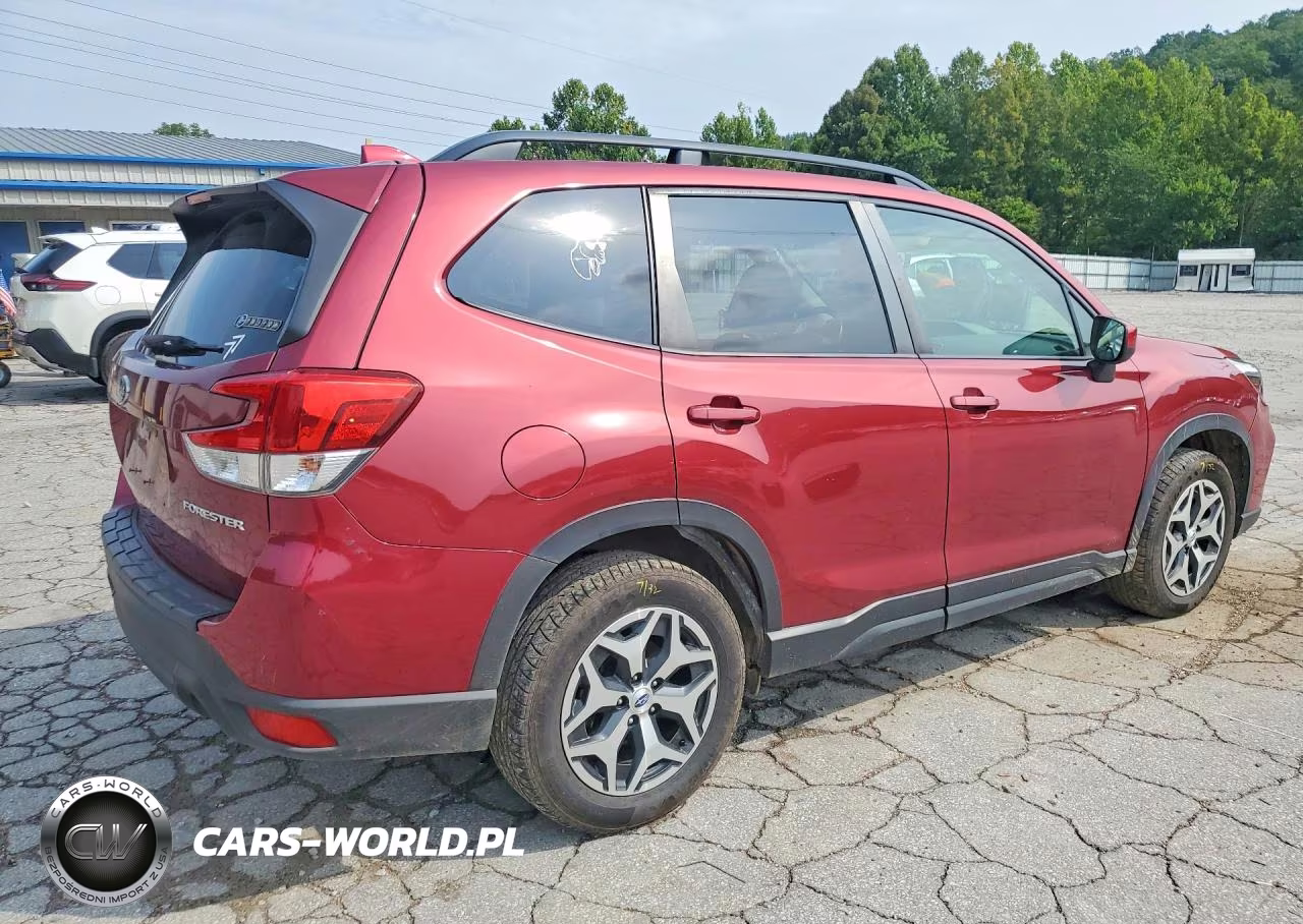 2020 Subaru Forester Premium VIN:JF2SKAJC4LH568440 - 3