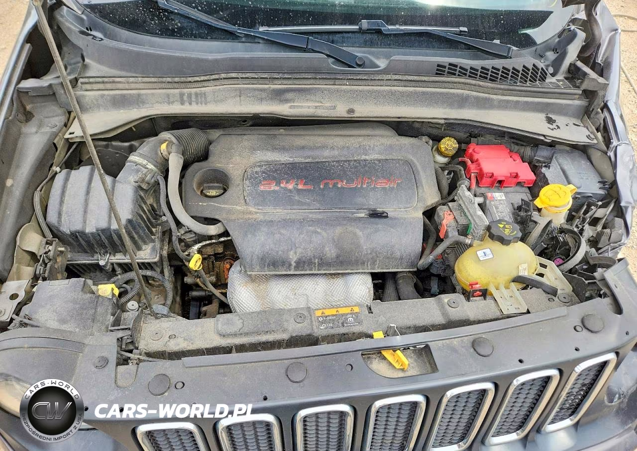 2018 Jeep Renegade Latitude VIN:ZACCJABB8JPJ26100 - 11