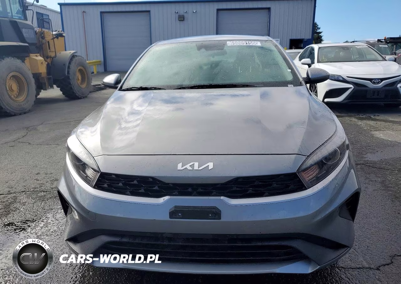 2023 Kia Forte Lxs VIN:3KPF24ADXPE506868 - 5