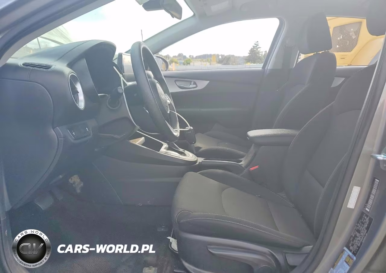 2023 Kia Forte Lxs VIN:3KPF24ADXPE506868 - 7