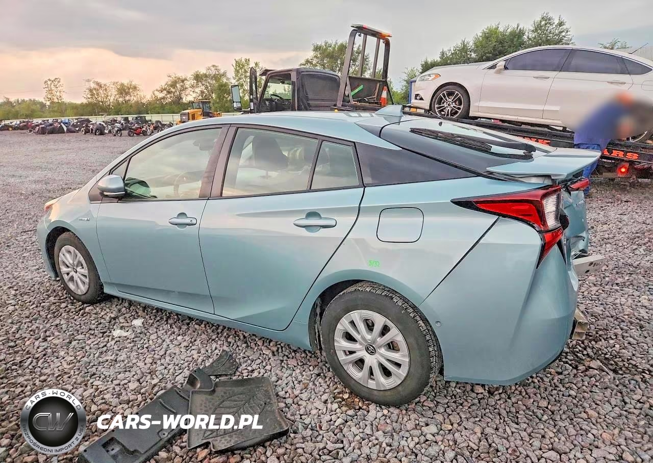 2021 Toyota Prius Le VIN:JTDKAMFU2M3134746 - 2