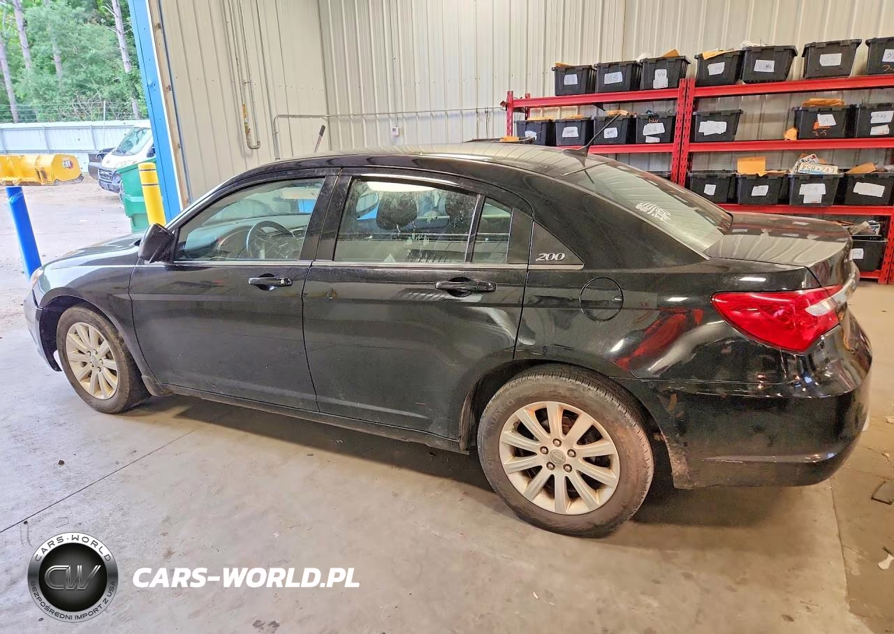 2014 Chrysler 200 Touring VIN:1C3CCBBB6EN186589 - 2