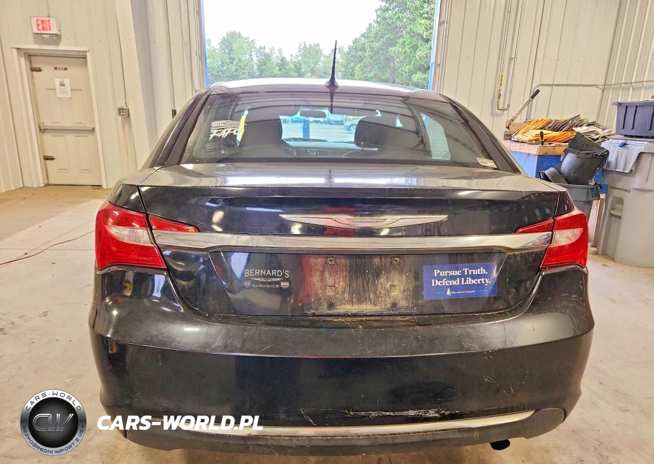 2014 Chrysler 200 Touring VIN:1C3CCBBB6EN186589 - 6