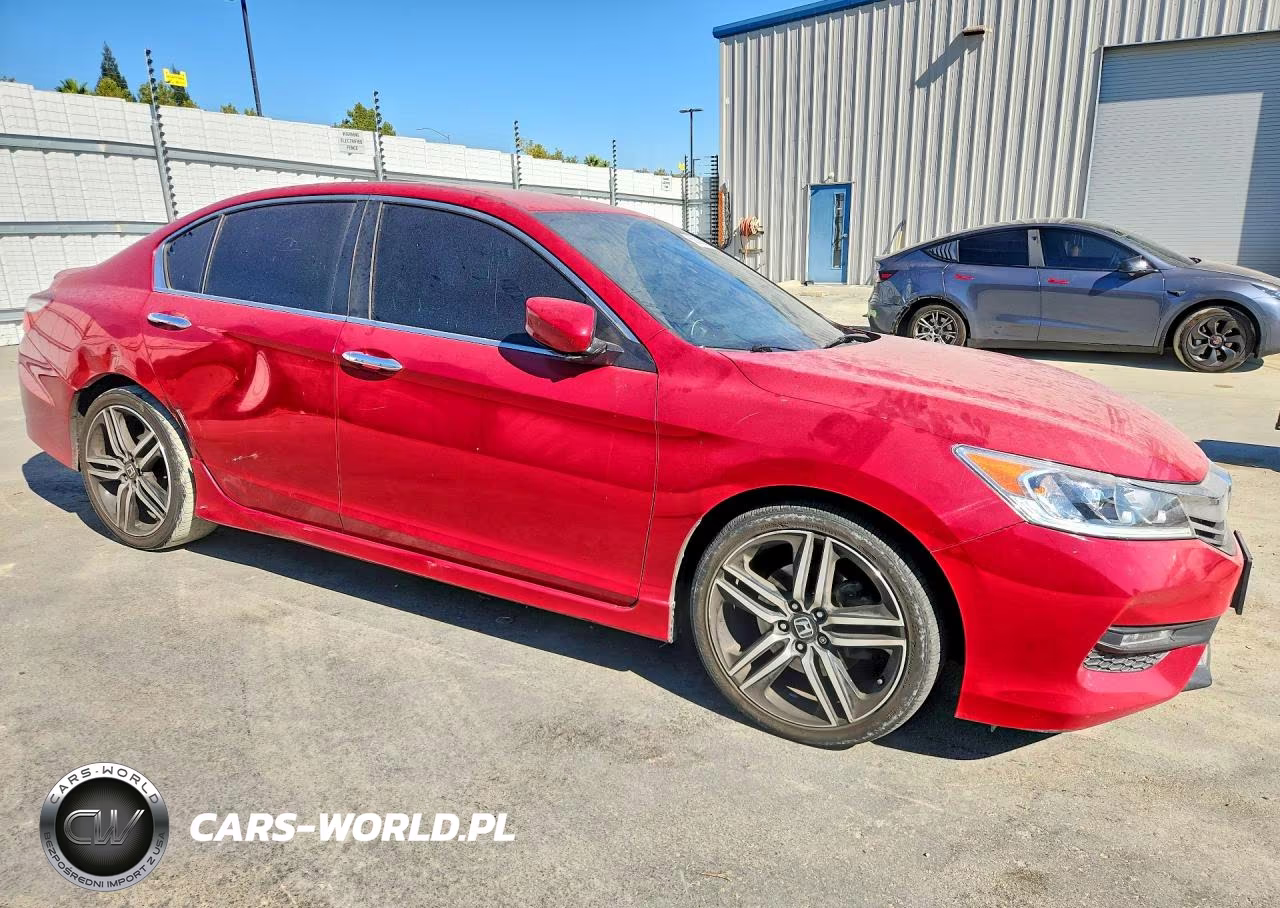 2017 Honda Accord Sport Special Edition VIN:1HGCR2F18HA042082 - 4