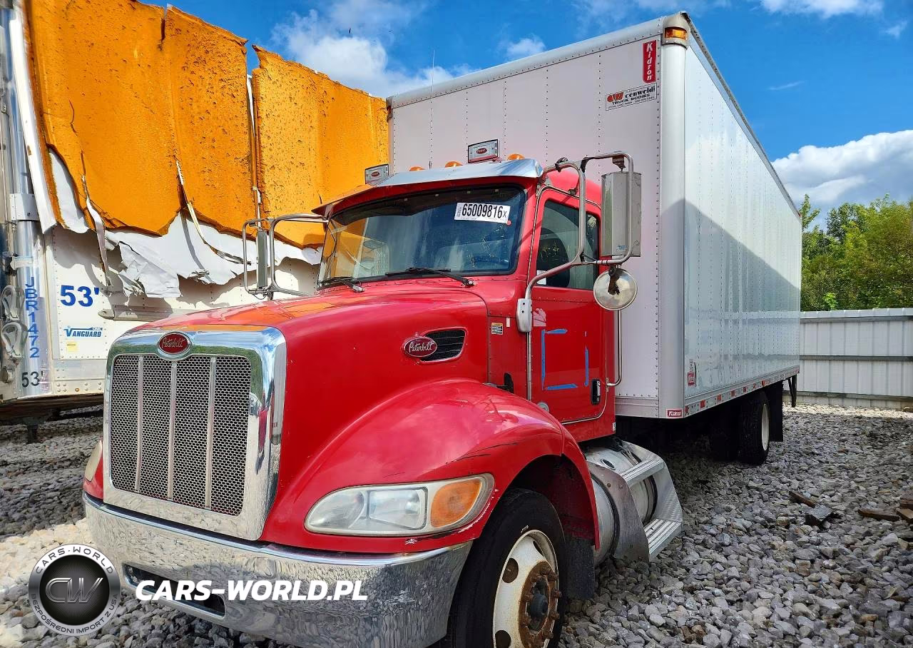 2014 Peterbilt 352 Box Truck – zdjęcie 1 z 12